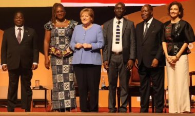 ANGELA MERKEL, LAURÉATE DU PRIX HOUPHOUËT-BOIGNY 2022.