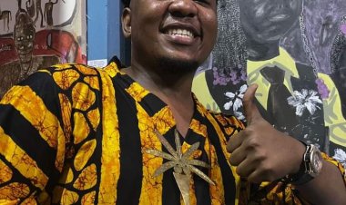 Dycoco 2024 : Carles Antonio, une étoile montante de l'humour africain