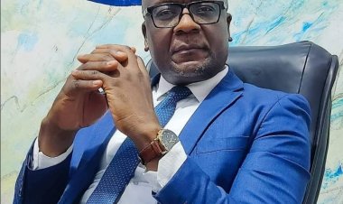 LE LIVRE EST UN MENTOR