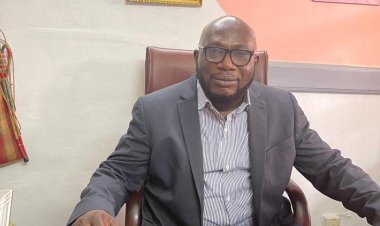 "Mola Chris Yok, un pionnier de la sécurité offshore en Afrique, salue le leadership de la SNH"