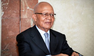 Adolphe Moudiki : Trois décennies de leadership stable à la Société Nationale des Hydrocarbures