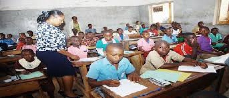 Absentéisme Enseignant : Un Défi Majeur pour l'Éducation au Cameroun