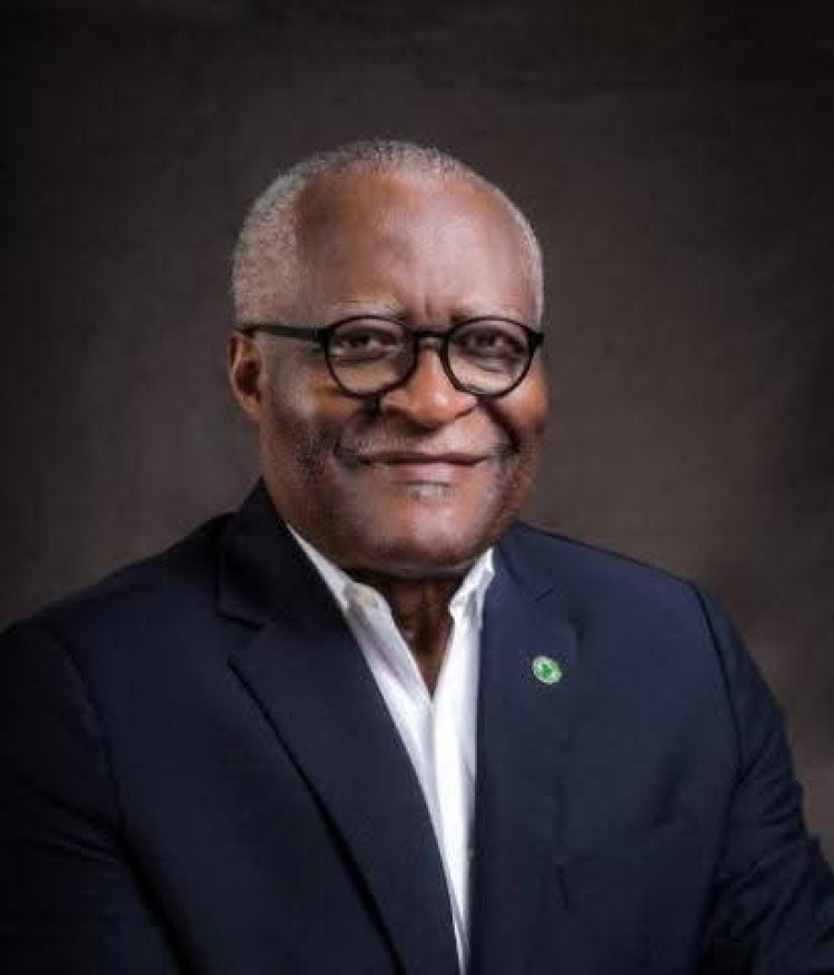 Le candidat Akere Muna lance un appel pressant à l'unité de l'opposition pour l'élection présidentielle de 2025